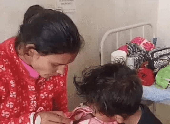 When a woman gave birth to a daughter on a moving train, her husband performed the delivery