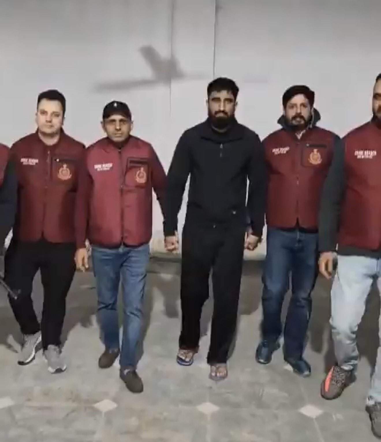 Shooter who opened fire at Kapil Sharma's Canada-based KAP's Cafe arrested in Delhi, had returned after the incident INDIA