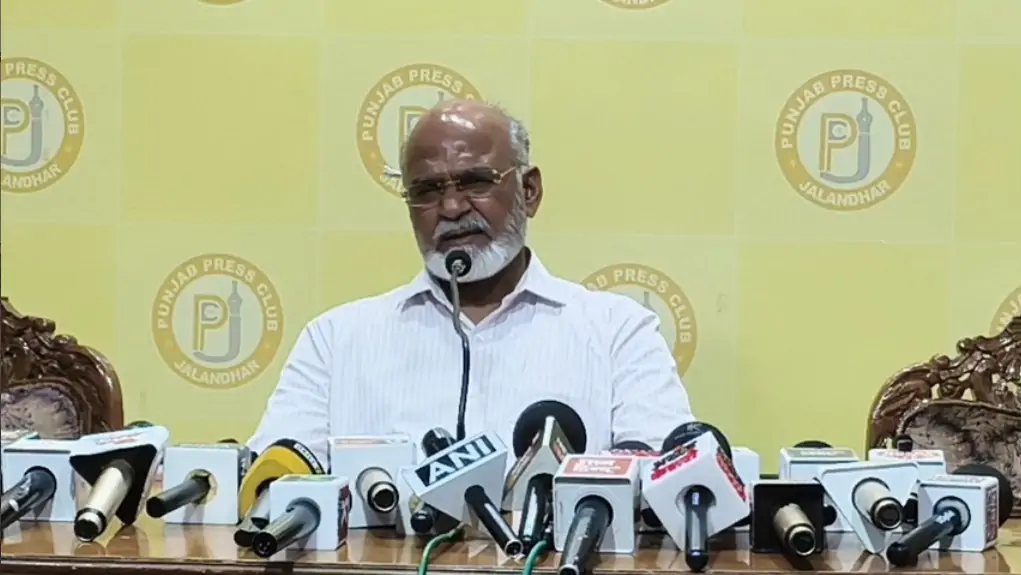 Former ED officer Niranjan Singh said this about fake encounters, targeting former CM Captain