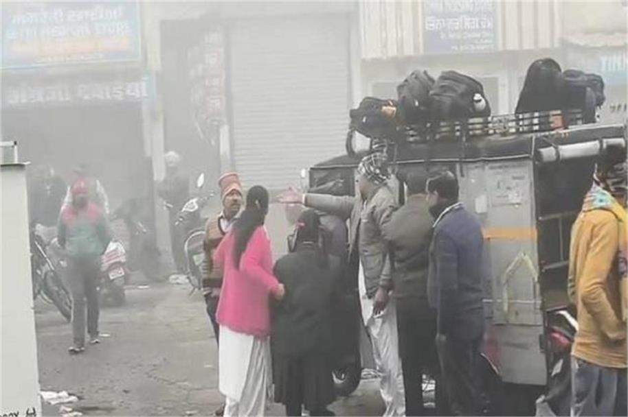 Fazilka: School E Rickshaw Overturns, Children Injured