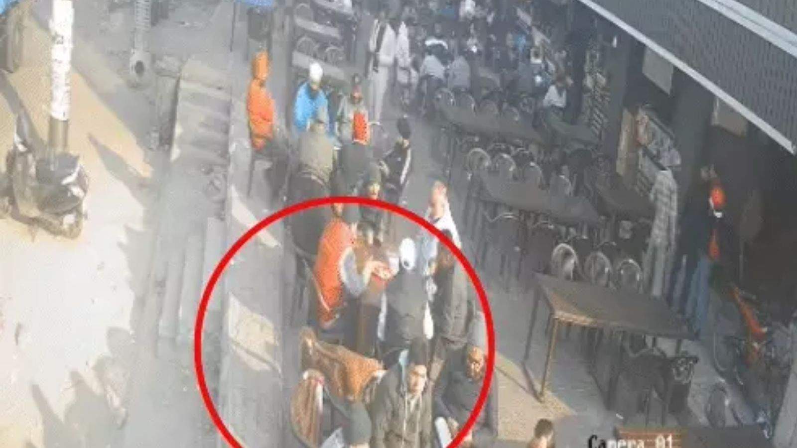 Amritsar Tea Stall Dog Steals Wallet