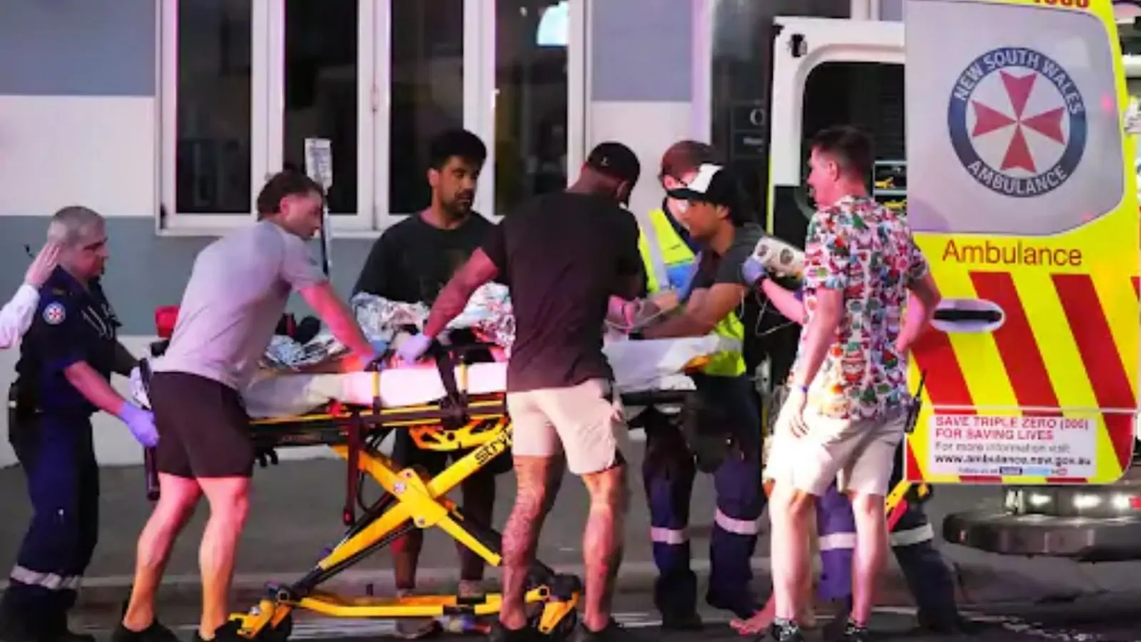 Australia rocked by gunfire! Firing on people celebrating at Sydney's Bondi Beach, 10 dead