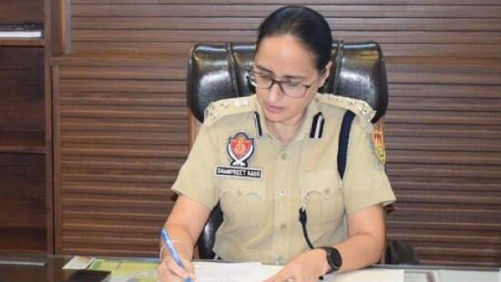 Jalandhar court issues bailable warrant against Police Commissioner Dhanpreet Kaur