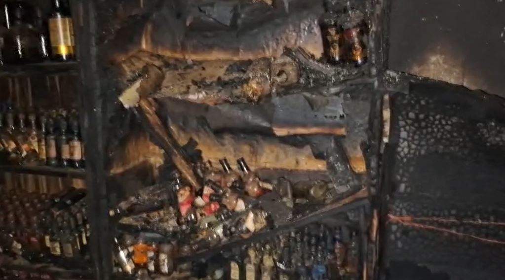 Jalandhar Pratap Bagh Liquor Shop Fire Late Night