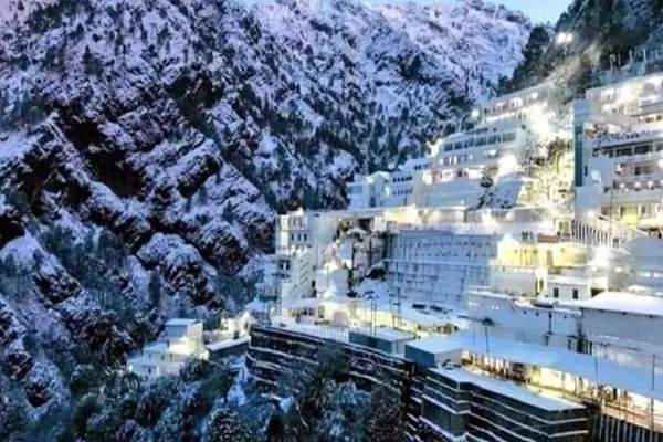 Mata Vaishno Devi Yatra postponed due to bad weather