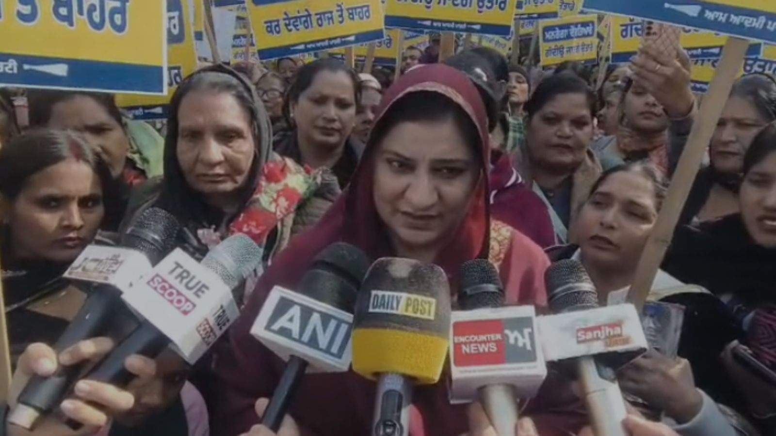 Political uproar in Punjab over changing the name of MGNREGA, people including AAP MLA took to the streets in Nakodar