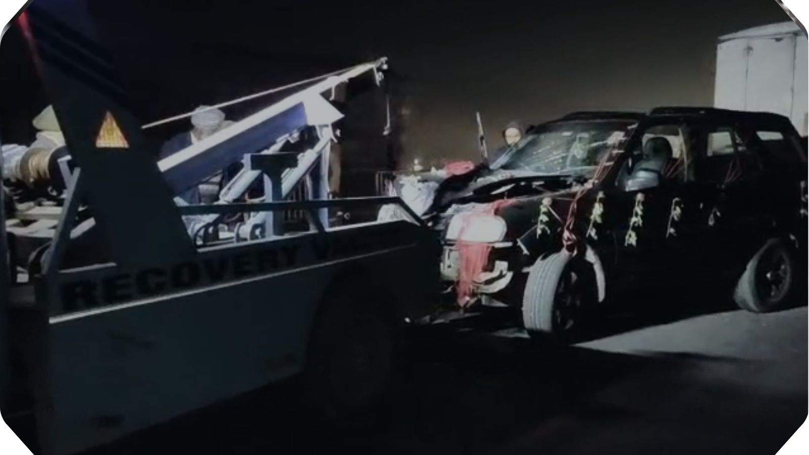 Car loses control and hits divider near Phillaur,