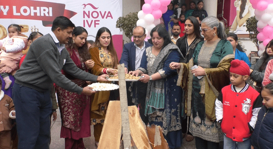 25th Lohri of daughters celebrated by Dr. Jasmine Dahiya at Nova IVF Jalandhar