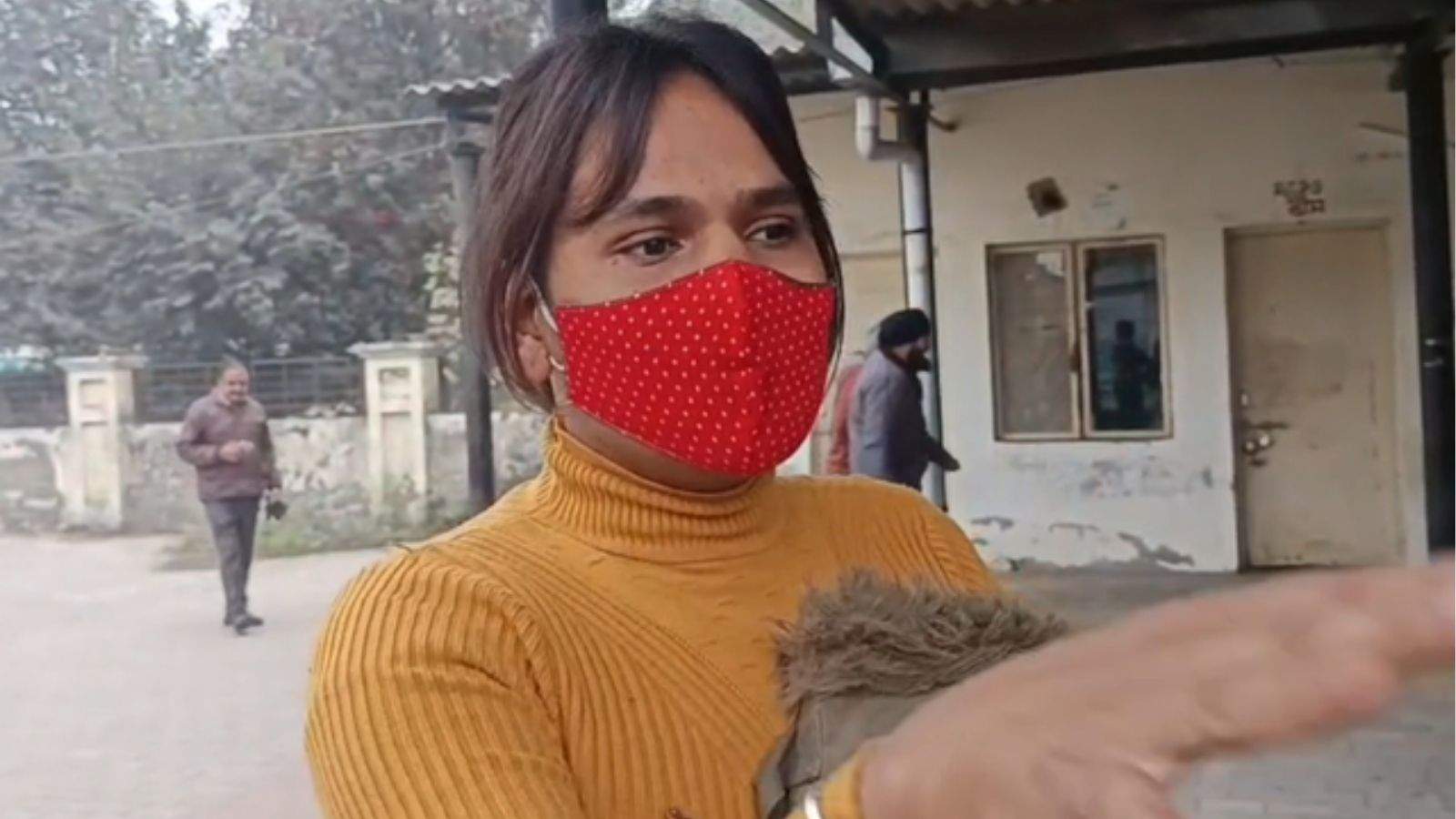 Transgenders create ruckus in Jalandhar RTO office, make these allegations against employees