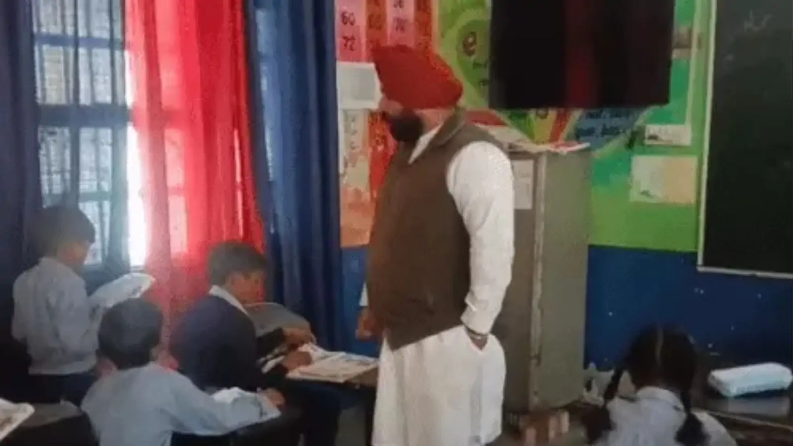 Ludhiana: Education Minister Bains suspends BPEO, issues notice to three teachers to explain the reason