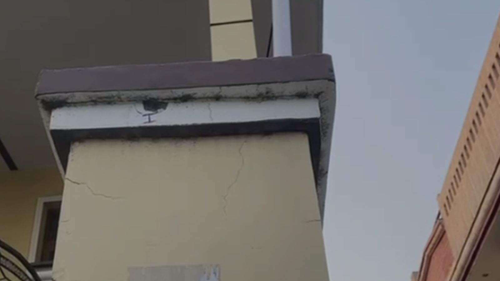 Late night firing in Jalandhar; criminals escape after firing at a doctor's house and car.