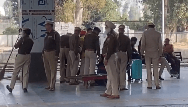 Search operation under Operation Prahar 2 in Jalandhar, heavy police force including Special DGP conducted search at railway station