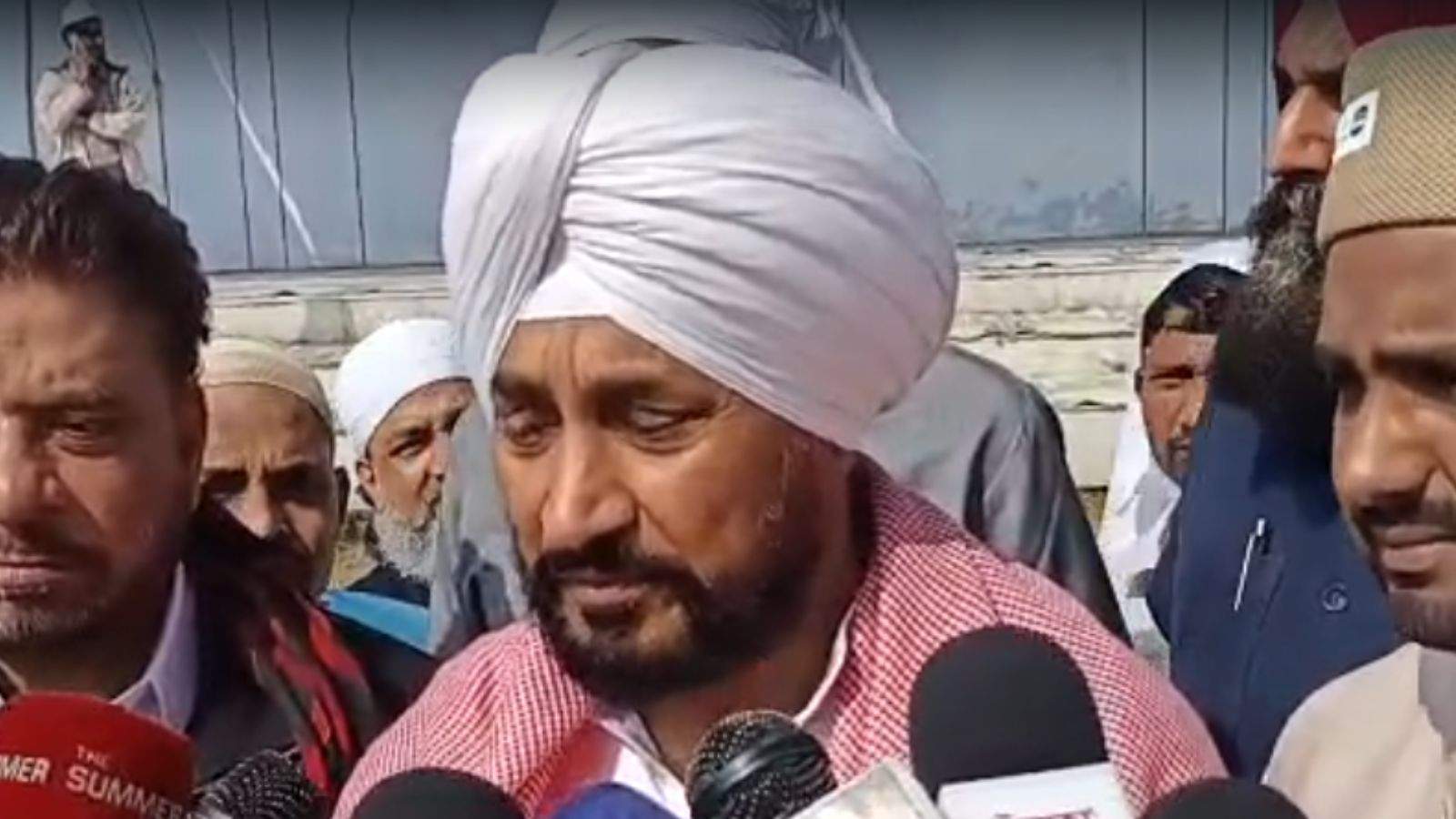 MP Charanjit Channi reached the historic Eidgah in Jalandhar