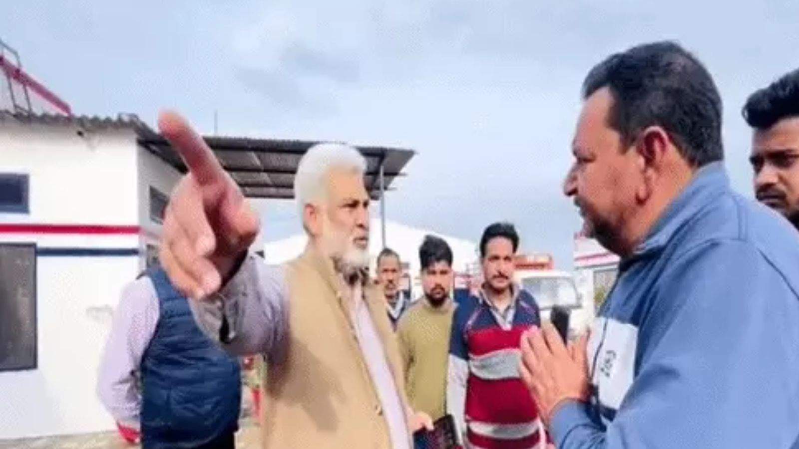 Pathankot Cabinet Minister Raid Gas Agency Action Ordered