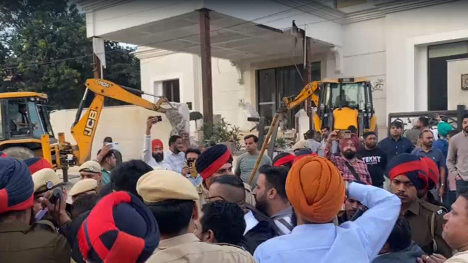 The administration's yellow claws were used on Hotel Park Plaza in Jalandhar