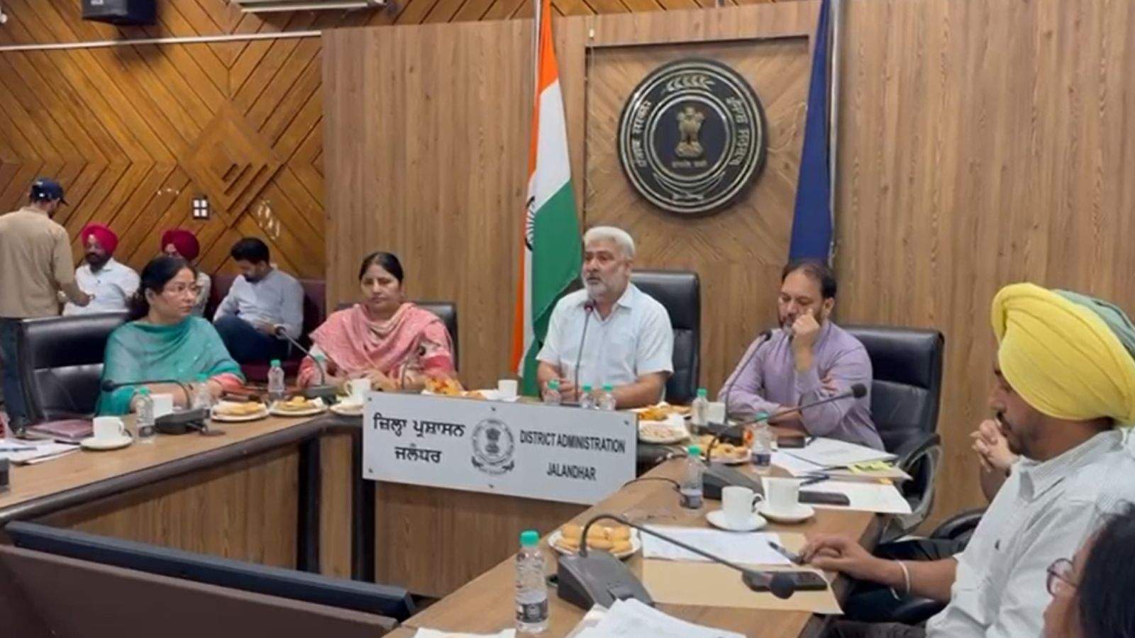 Cabinet Minister Lal Chand Kataruchak reaches Jalandhar, holds meeting with officials regarding wheat procurement