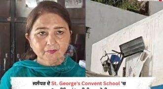 ਜਲੰਧਰ ਦੇ ਕਿਸ਼ਨਪੁਰਾ ਸਥਿਤ St. George's Convent School 'ਚ ਚੋਰਾਂ ਦੇ ਹੌਸਲੇ ਬੁਲੰਦ ਨਜ਼ਰ ਆ ਰਹੇ ਹਨ। ਚੋਰਾਂ ਨੇ ਲਗਾਤਾਰ ਤੀਜੀ ਵਾਰ ਇਸ ਸਕੂਲ ਨੂੰ ਆਪਣਾ ਨਿਸ਼ਾਨਾ ਬਣਾਇਆ ਹੈ। ਇਸ ਵਾਰ ਚੋਰ ਸਕੂਲ 'ਚੋਂ ਐੱਲ.ਈ.ਡੀ. (LED) ਅਤੇ ਏ.ਸੀ. (AC) ਦਾ ਕੰਪ੍ਰੈਸਰ ਚੋਰੀ ਕਰਕੇ ਫਰਾਰ ਹੋ ਗਏ। ਘਟਨਾ ਦੀ ਸੀਸੀਟੀਵੀ (CCTV) ਫੁਟੇਜ ਵੀ ਸਾਹਮਣੇ ਆਈ ਹੈ, ਜਿਸ ਵਿੱਚ ਚੋਰ ਤਾਰਾਂ ਕੱਟਦਾ ਹੋਇਆ ਸਾਫ਼ ਨਜ਼ਰ ਆ ਰਿਹਾ ਹੈ।